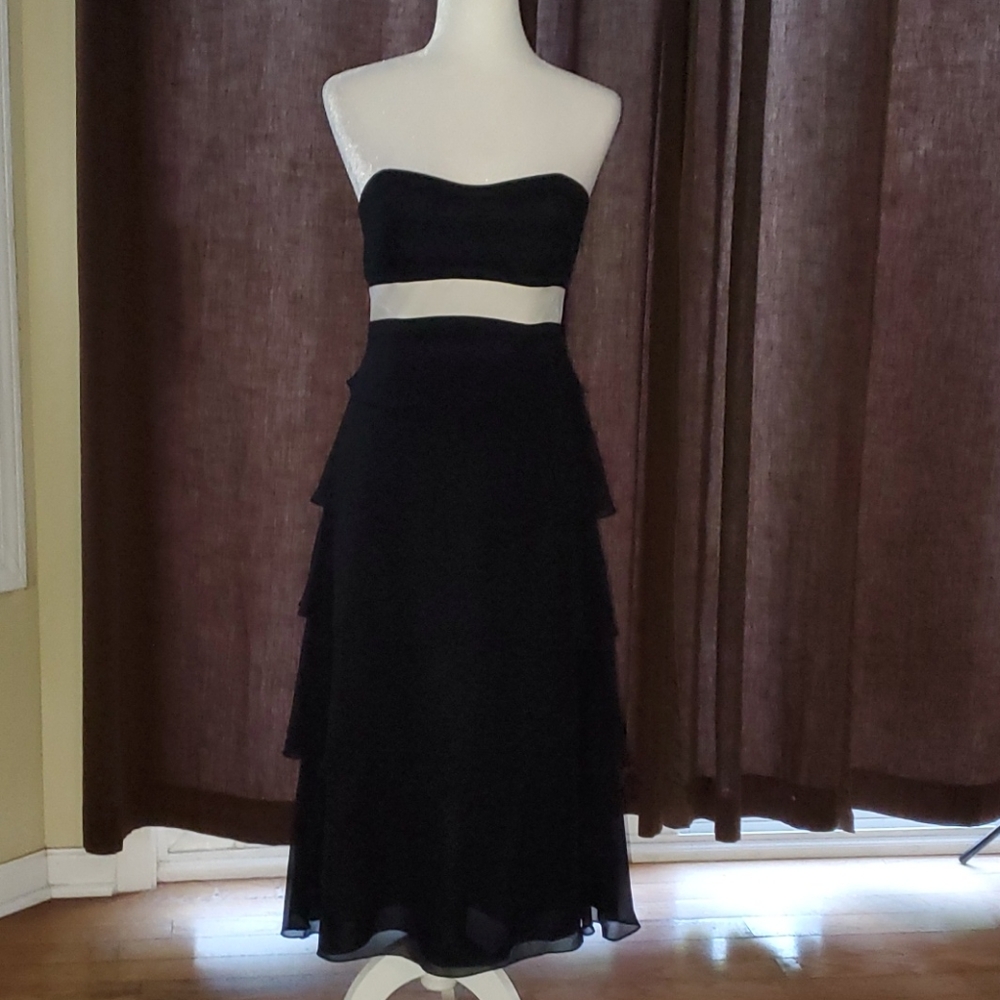B2 WOMEN'S DRESS SIZE 6